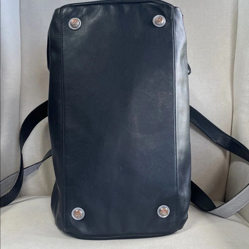 Lululemon Urban Sanctuary Bag - Black and Silver - Picture 9 of 16